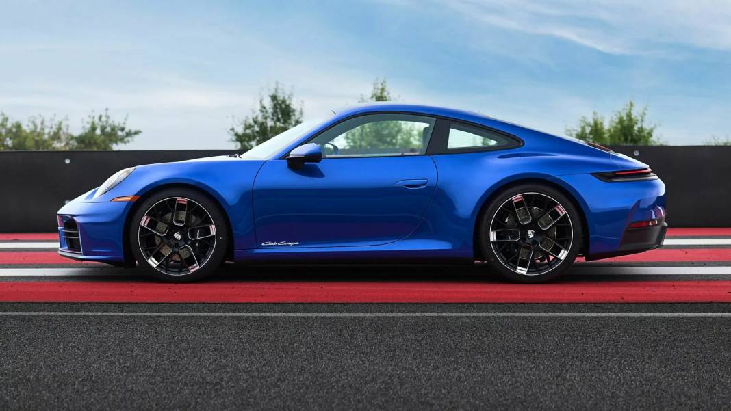 Porsche’den sadece üyelere özel yeni 911 Club Coupe: Manuel şanzıman ile geliyor: Sadece 70 adet üretilecek 3